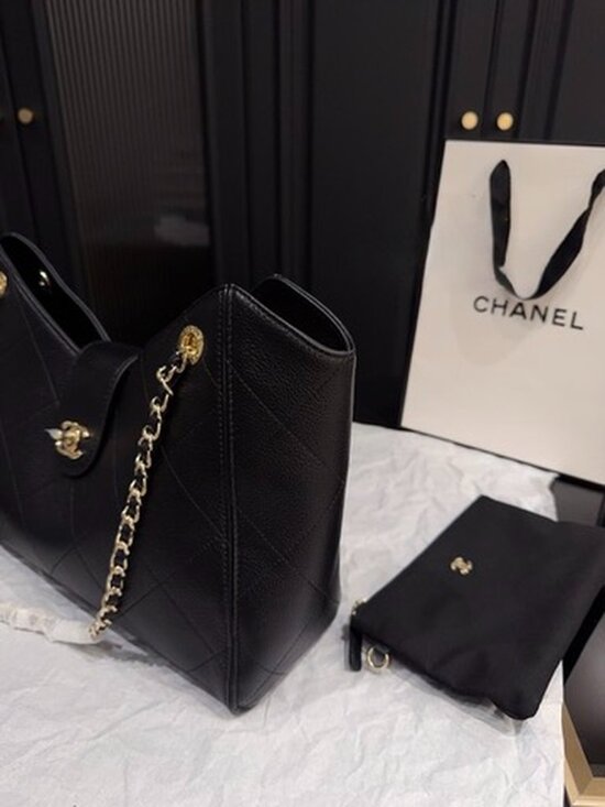 Luxury CC 24P Large Caviar Shopping Tote w/ Pouch - GHW - Picture 9 of 9